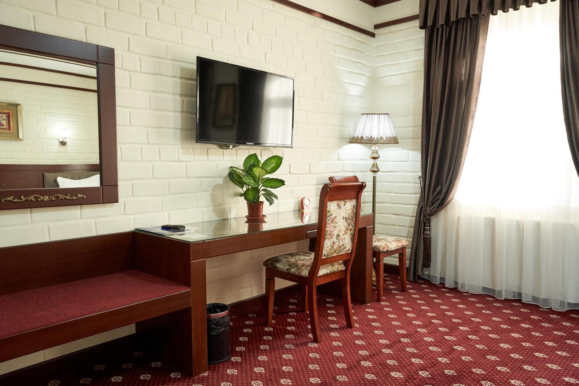 Rakat Plaza Hotel ทาชเคนต์ ภายนอก รูปภาพ