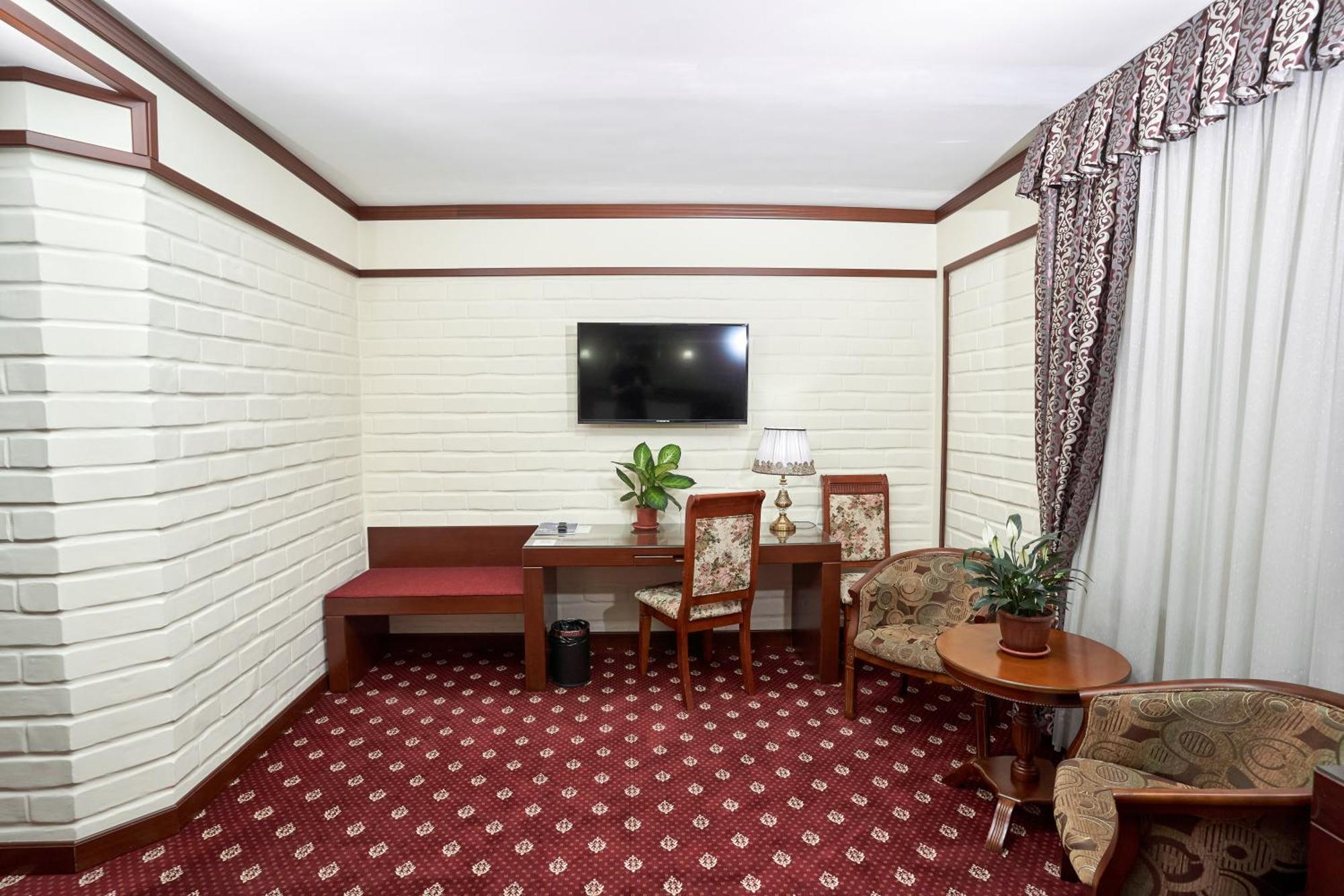 Rakat Plaza Hotel ทาชเคนต์ ภายนอก รูปภาพ